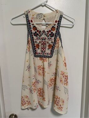Jolt Cream Floral Embroidered Boho Halter tank top size medium